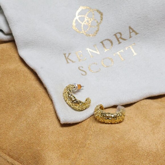 Kendra Scott - Harper Gold Huggie Earrings - Picture 3 of 3